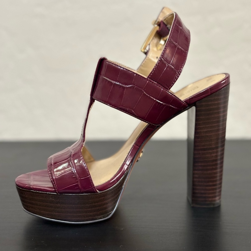 MICHAEL KORS ♥️💜 Becker T Strap Heels